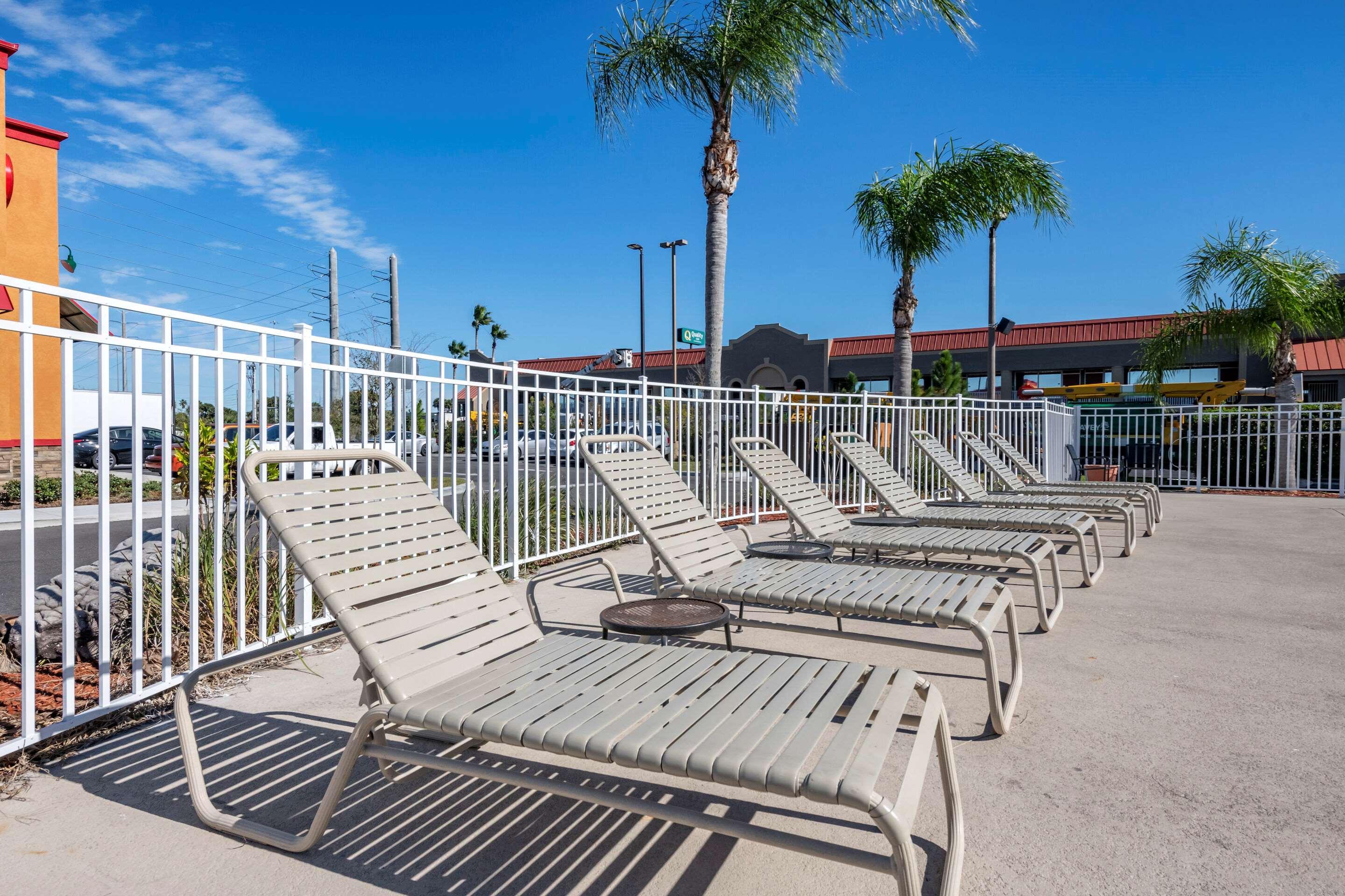 Quality Inn Kennedy Space Center Тітусвілл Екстер'єр фото