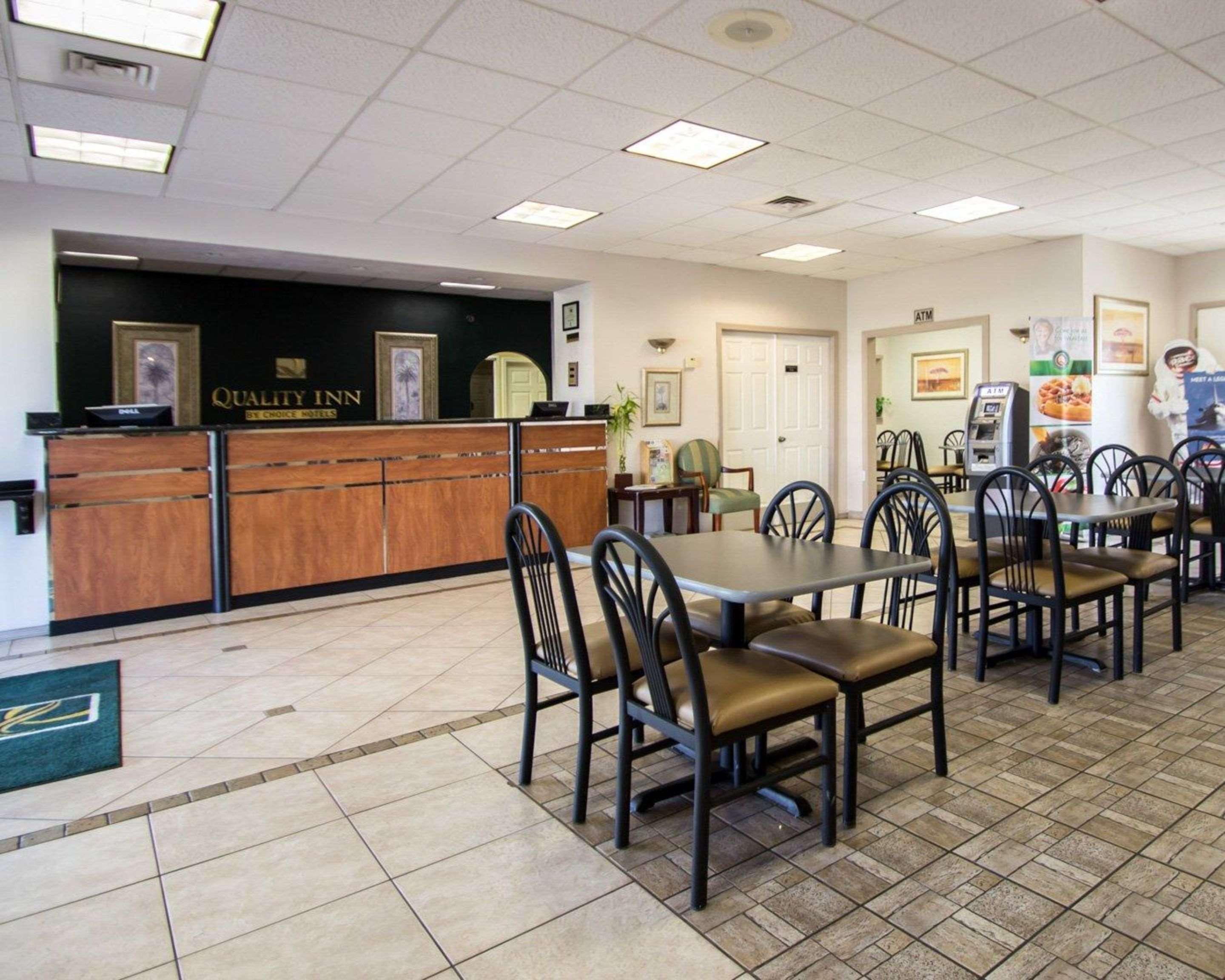 Quality Inn Kennedy Space Center Тітусвілл Екстер'єр фото