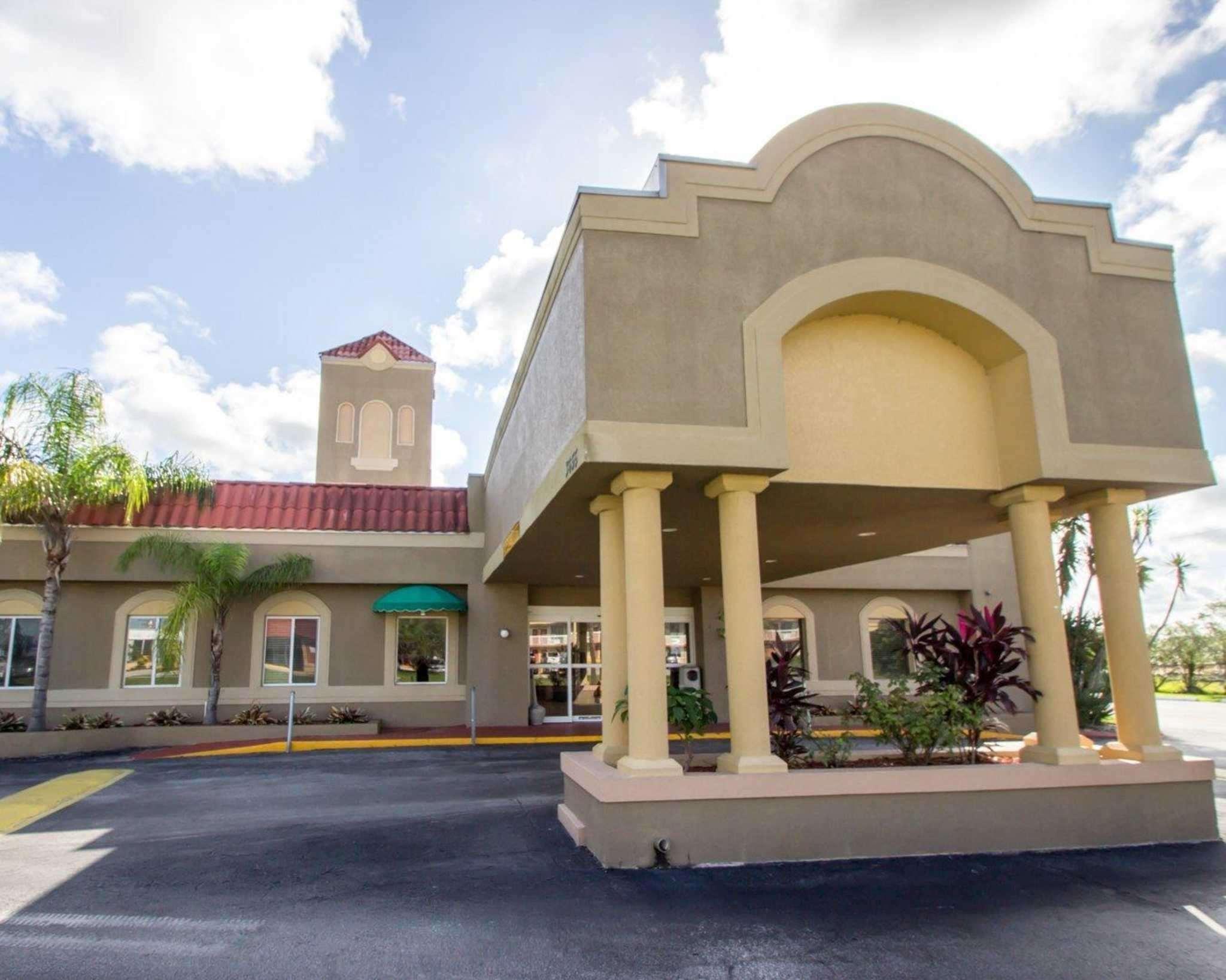 Quality Inn Kennedy Space Center Тітусвілл Екстер'єр фото