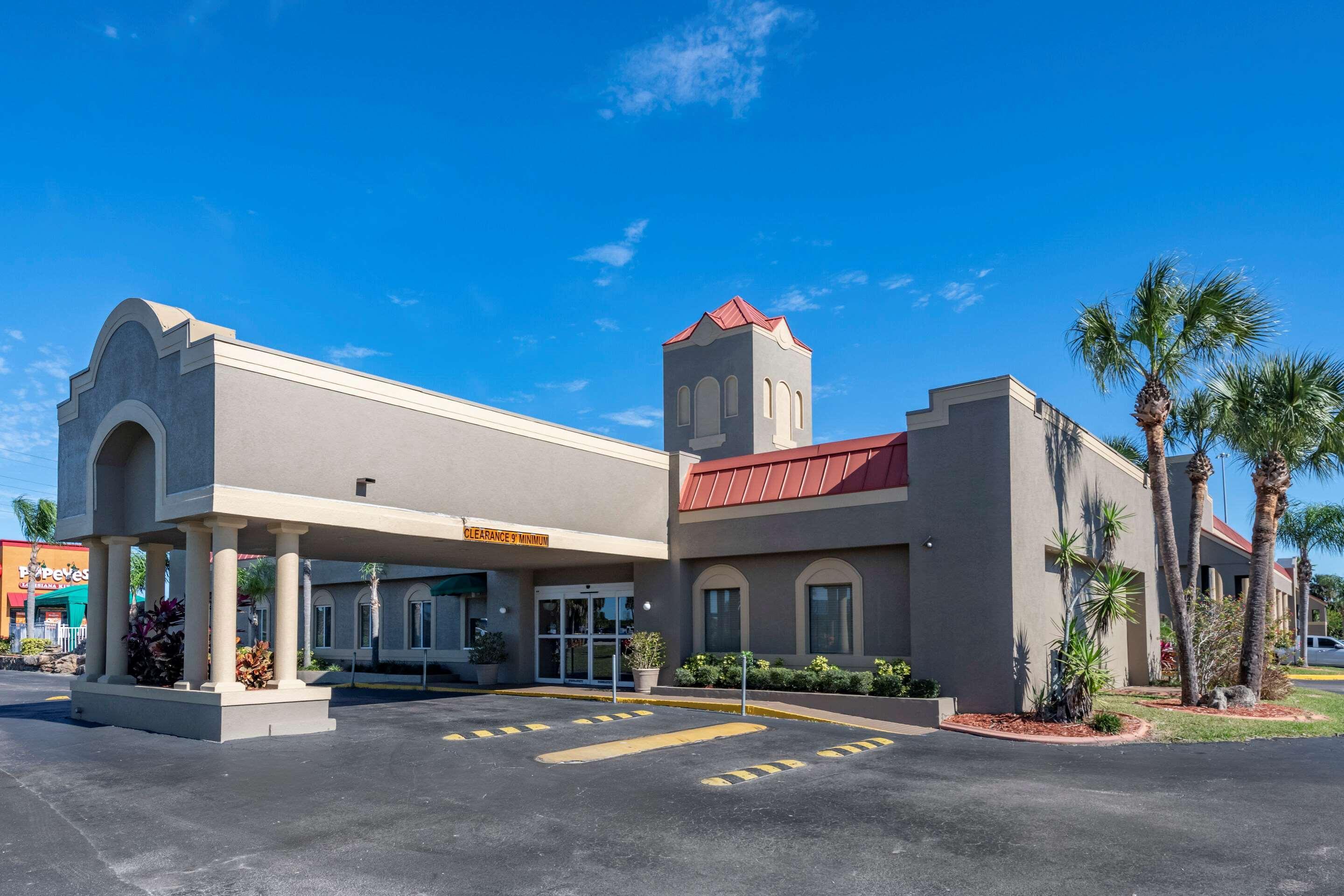 Quality Inn Kennedy Space Center Тітусвілл Екстер'єр фото