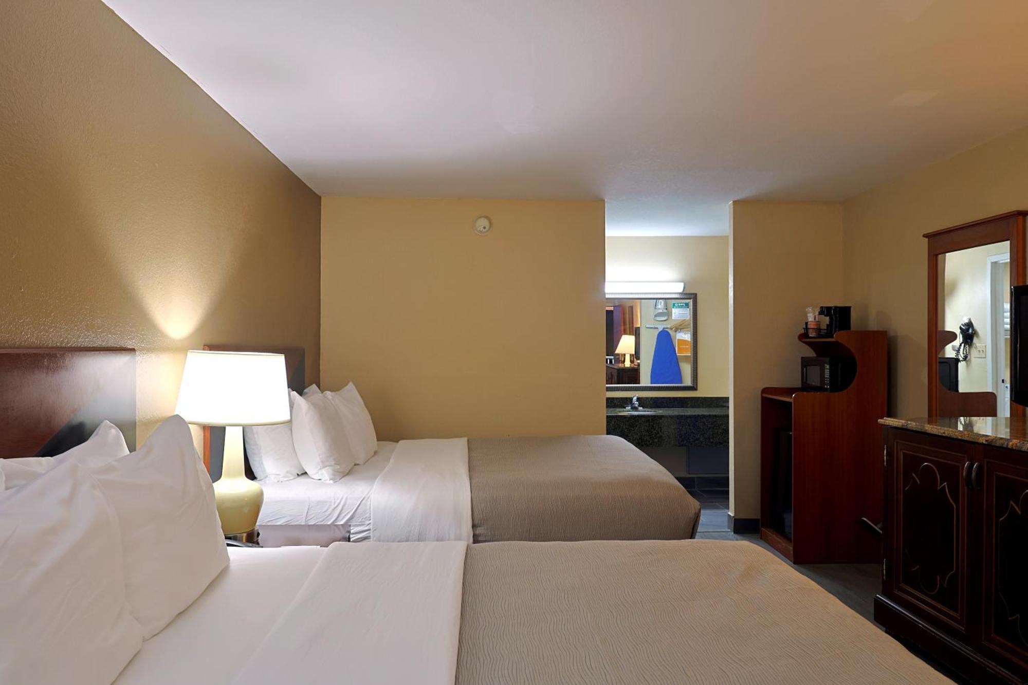Quality Inn Kennedy Space Center Тітусвілл Екстер'єр фото