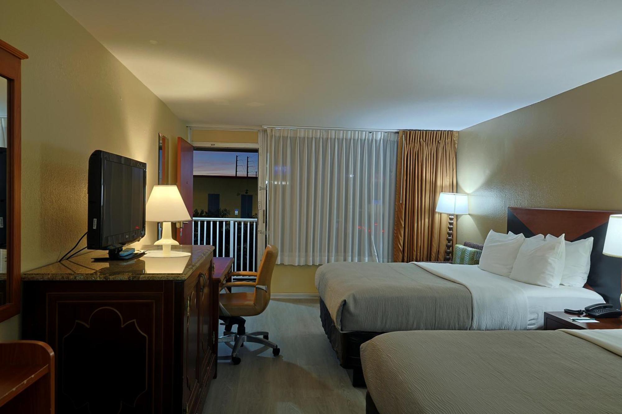 Quality Inn Kennedy Space Center Тітусвілл Екстер'єр фото