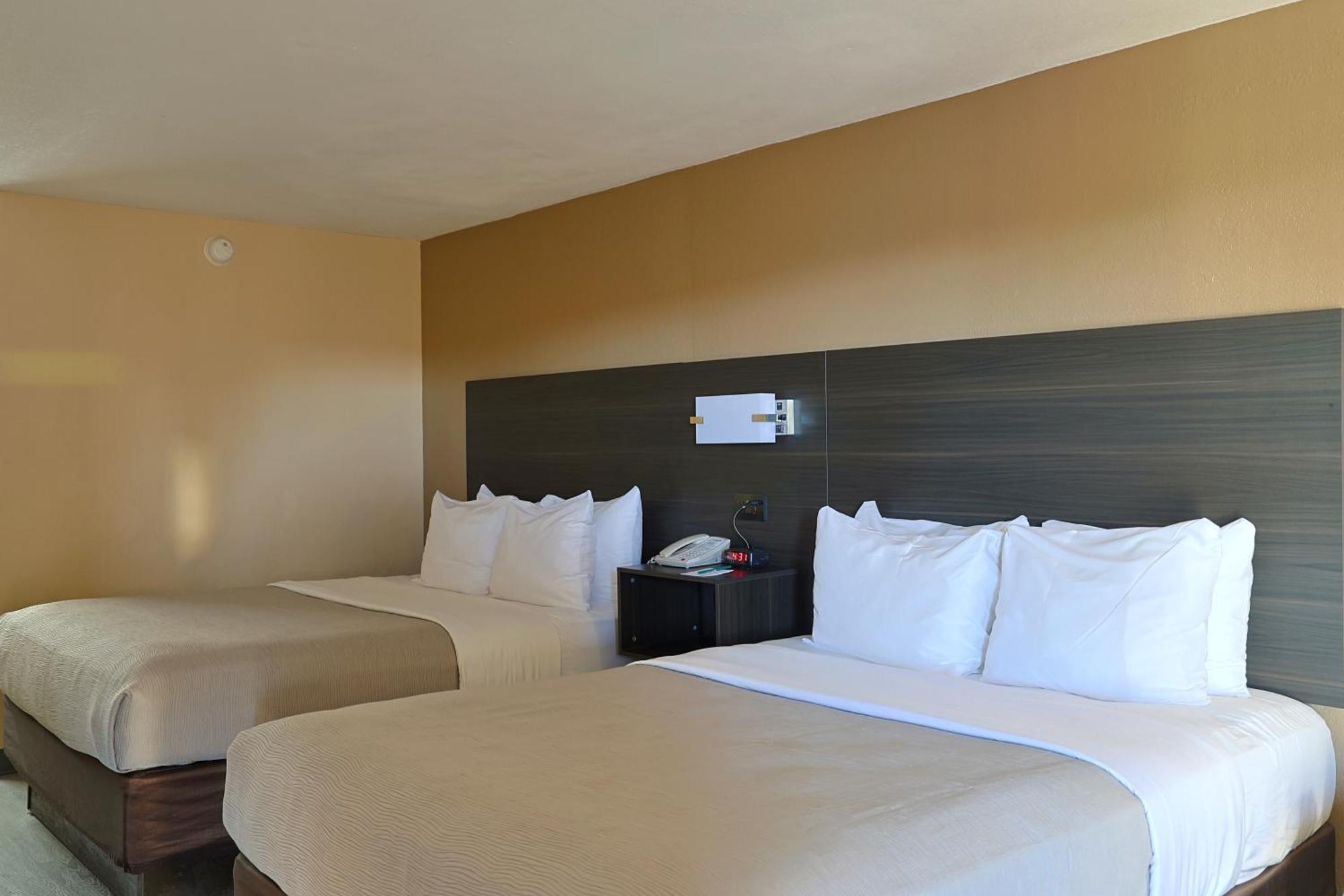 Quality Inn Kennedy Space Center Тітусвілл Екстер'єр фото