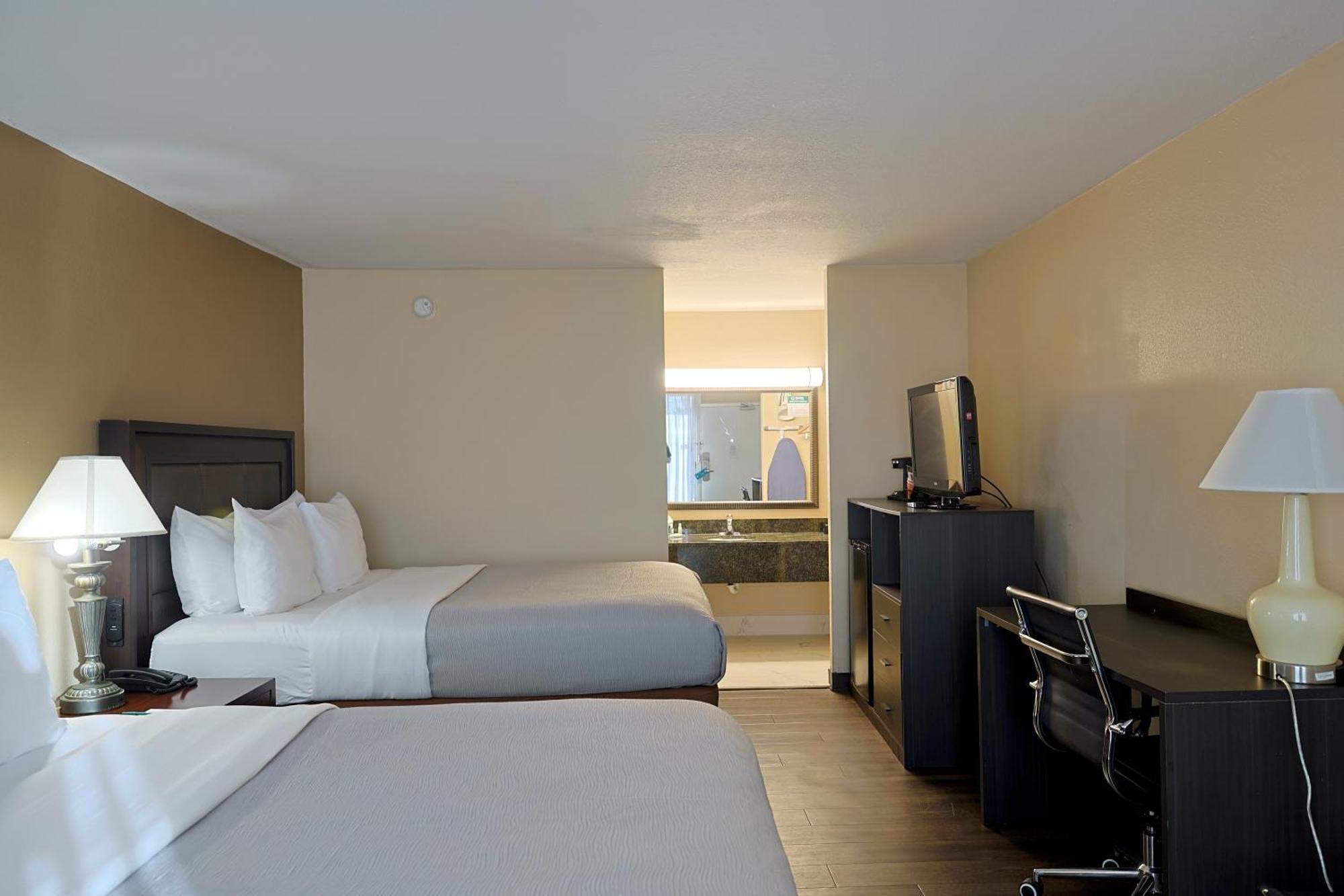 Quality Inn Kennedy Space Center Тітусвілл Екстер'єр фото