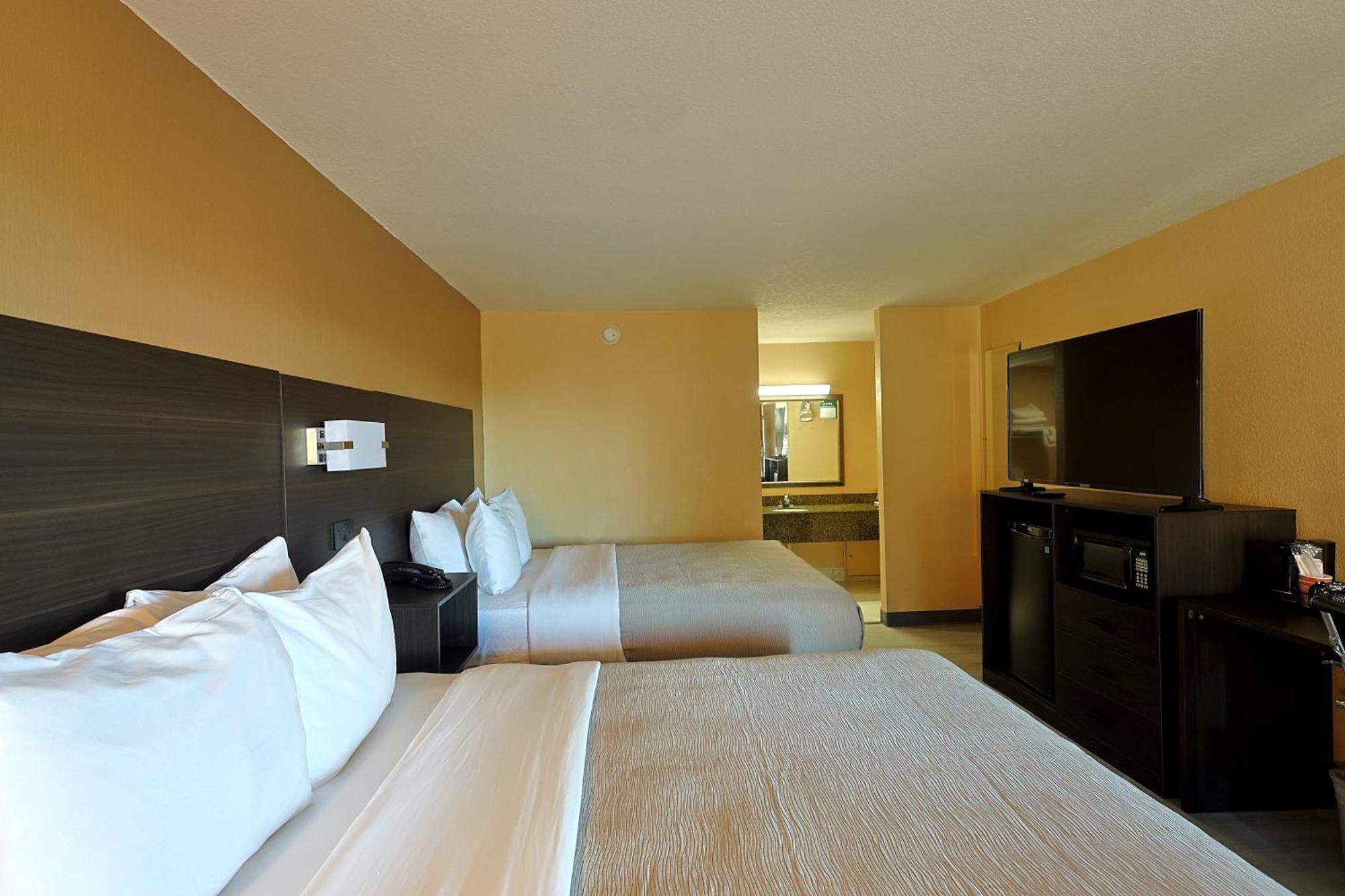 Quality Inn Kennedy Space Center Тітусвілл Екстер'єр фото
