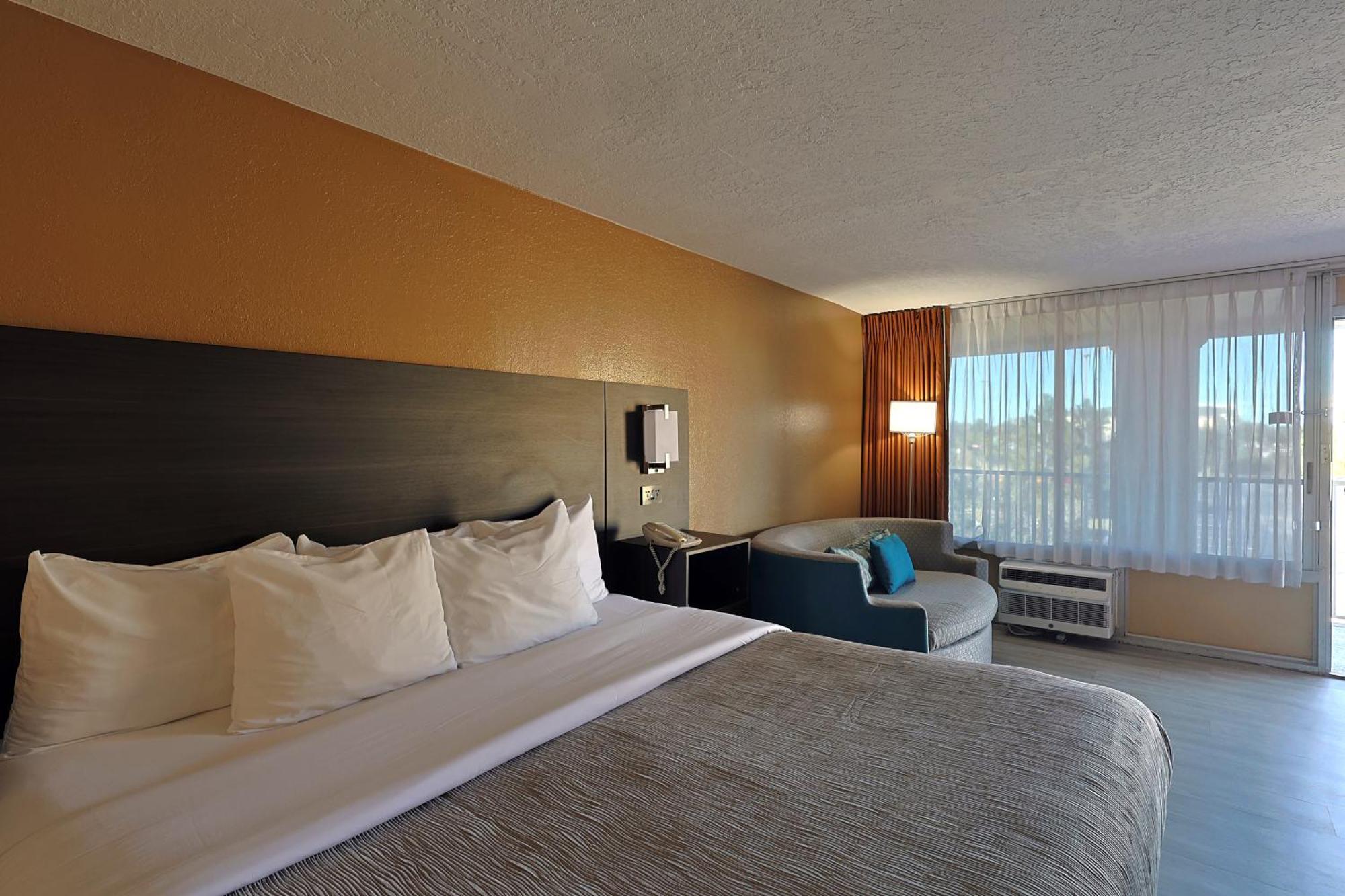 Quality Inn Kennedy Space Center Тітусвілл Екстер'єр фото