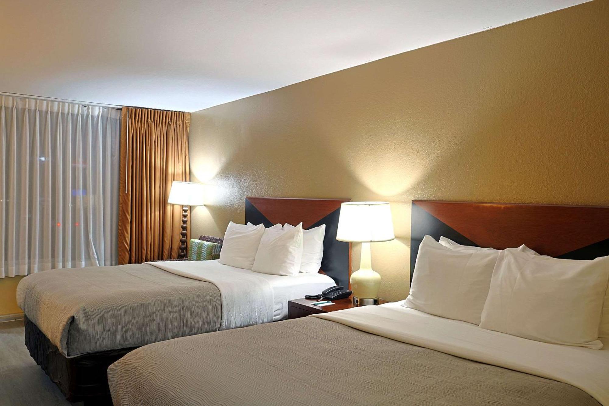 Quality Inn Kennedy Space Center Тітусвілл Екстер'єр фото